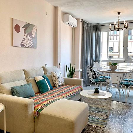Centrally-Located, Spacious Flat At Historic Centre & Short Walk To Beach Аликанте Экстерьер фото